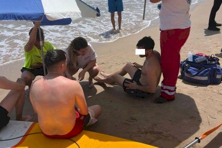 Sueca evita la tragedia: rescate de emergencia salva tres vidas en una playa sin socorristas