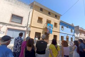 La exposición “Arte entre balcones” lucirá en Ròtova hasta el 13 de junio