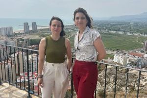 Compromís alerta de la "aberración urbanística" en la costa que persiste con proyectos como el Manhattan de Cullera