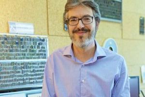 El professor de la UA Juan Carlos Sancho García, guardonat per la seua excel·lència editorial en la revista ‘Theoretical Chemistry Accounts’