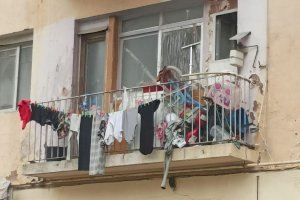 València posa el focus en les Casetes Rosa amb una macroinspecció urbanística i social