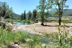 Imagen del río Mijares a su paso por Arañuel, tras los trabajos de recuperación llevados a cabo en el cauce Imagen del río Mijares a su paso por Arañuel, tras los trabajos de recuperación llevados a cabo en el cauce