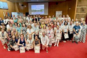 El Departamento de Salud de Alicante celebra un acto de homenaje a los 140 profesionales jubilados en 2024