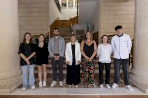 Gandia recibe estudiantes de FP de Laval para que hagan las prácticas en empresas hosteleras de la ciudad