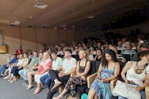 Los usuarios del Centro Integral de Mayores de Oropesa del Mar han celebrado su actuación de fin de curso