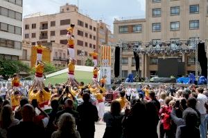 Vila-real se convierte en epicentro de la defensa del valenciano con un gran encuentro festivo