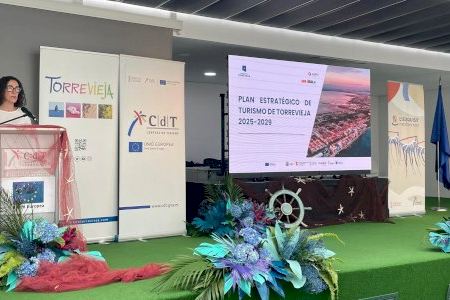 Torrevieja presenta su Plan Estratégico de Turismo 2025-2029: un modelo de desarrollo sostenible, competitivo e innovador