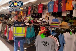 Detenido en Benidorm por vender más de 1.100 productos falsificados en un comercio local