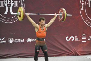 Joan Marco y Alba Sánchez suman seis medallas de oro y dos títulos de campeones de España absolutos de halterofilia 2025