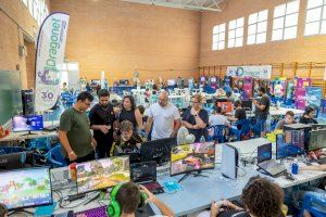 Más de 300 jóvenes participan en la gran cita gamer de l’Alfàs del Pi
