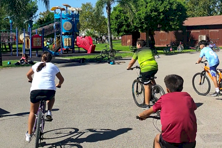 Rafelbunyol adapta su Ordenanza de Movilidad y prepara una campaña de concienciación juvenil para la vuelta a la escuela