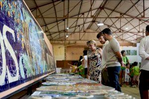 L’Alcora presenta un gran mural ceràmic que recorre la història de la ceràmica universal i local