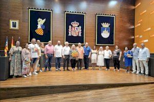 Araceli de Moya cede la vara de mando en la alcaldía de Oropesa y su partido afirma tener un "abismo ético" respecto al PP