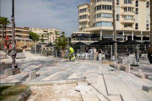 Siguen avanzando las obras de la plataforma única en el Paseo de las Estrellas de l’Alfàs del Pi