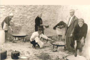 La Càtedra Carmencita d’Estudis del Sabor de la UA edita un receptari que arreplega els sabers culinaris de Castell de Castells
