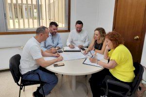 Reunión en la Consellería de Educación para la nueva licitación del colegio Hispanidad