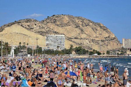 Llega el primer golpe serio de calor: 36 ºC y avisos en media Comunitat Valenciana para este viernes