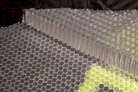 AluNID reafirma su compromiso con UJI Motorsport