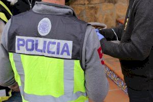 Sin contrato, sin seguridad y cobrando 6 euros la hora: las pésimas condiciones de un taller clandestino desmantelado en Aldaia