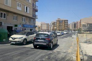 Ya se ha abierto al tráfico en los dos sentidos de circulación el puente sobre el río Amadorio