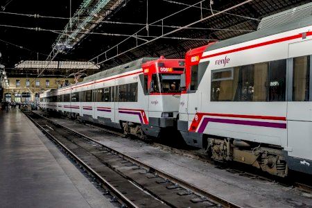 Fi dels abonaments gratuïts en Rodalia València: els xiquets viatjaran gratis i els joves tindran grans descomptes