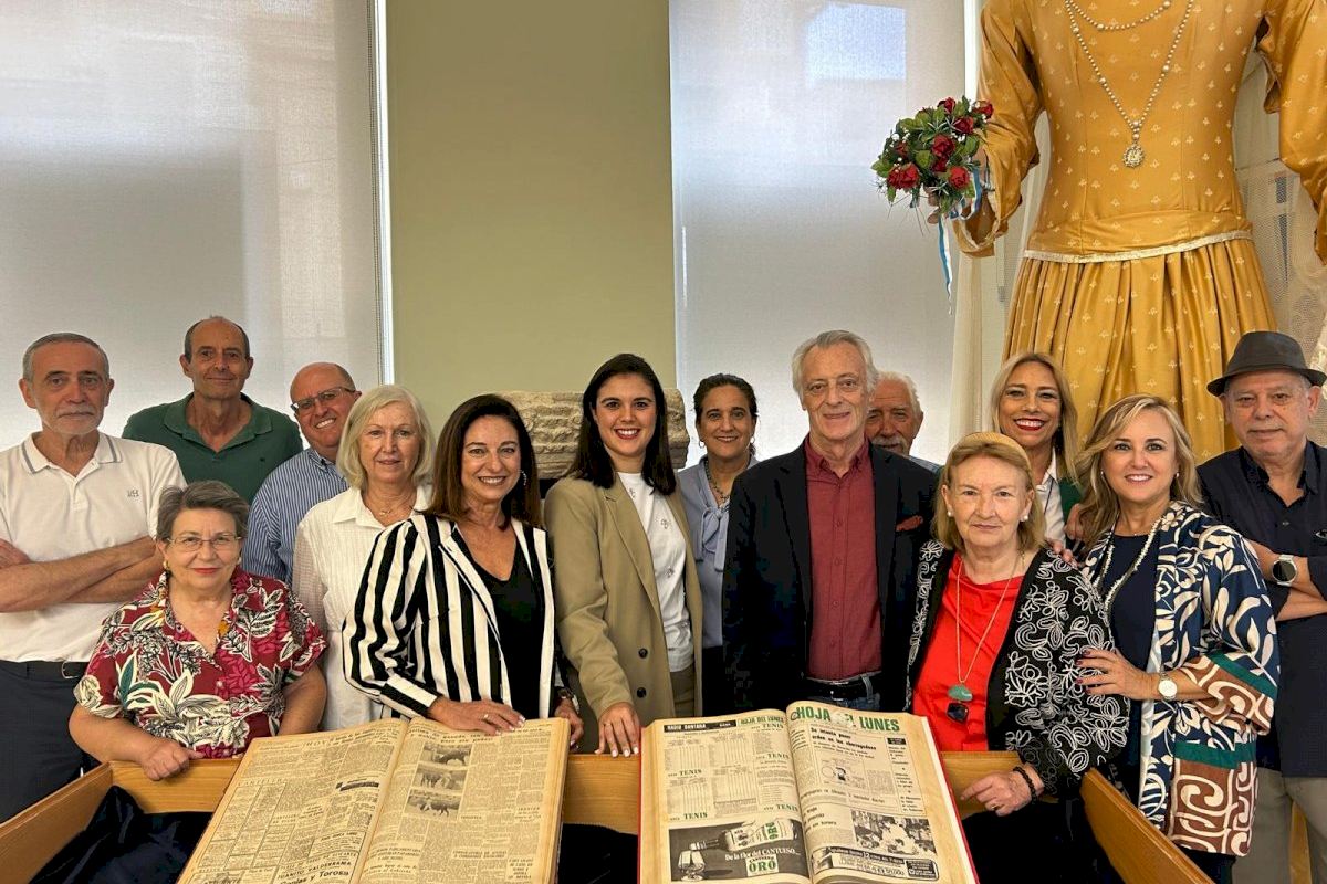 El Archivo Municipal de Alicante celebra los 500 números de la Hoja del Lunes con una exposición