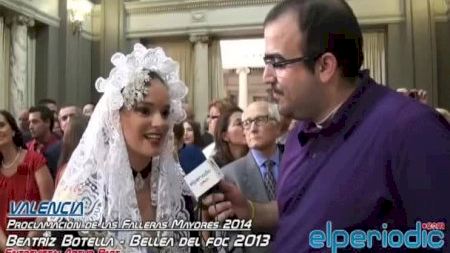 Valencia - Fallas 2014 - Proclamación Falleras Mayores - Beatriz Botella, Bellea del Foc 2013