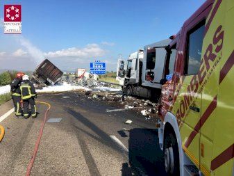 Accidente mortal entre un todoterreno, tres camiones y una moto en Alcalà de Xivert