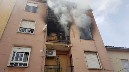 Espectacular incendi a Algemesí