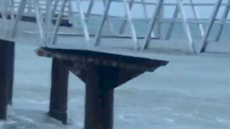 Cae un pilar metálico de la pasarela de Xilxes