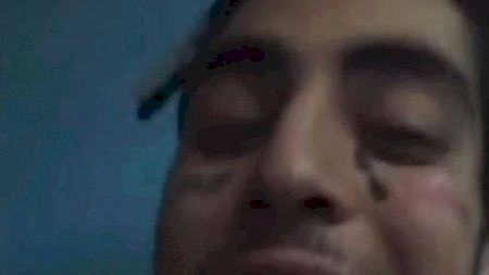 Un joven agrede brutalmente a una persona en Alcoi y sube el vídeo a redes sociales