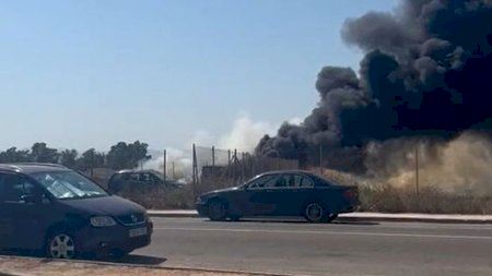 Se incendia un vehículo en el Aeroclub de Castellón