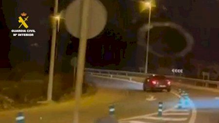 Conduce borracha, en sentido contrario y causa un accidente en Torrevieja