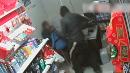 Detinguts pare i fill per furtar amb intimidació en gasolineres de municipis d'Alacant