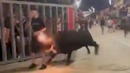 El 'encierro' de bous embolats de Vila-real deixa un ferit després de quedar-se dos bous solts