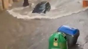 Calles como ríos en el norte de Castellón por la DANA: Piden confinarse a los vecinos de Benicarló Calles como ríos en el norte de Castellón por la DANA: Piden confinarse a los vecinos de Benicarló
