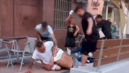 Reyerta en plena calle en Villena previa al altercado mortal de la madrugada