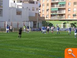 El Burriana sigue en caída libre tras su derrota en el Fornás frente al Acero - (foto 2)