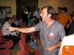 Una manifestación del paro agrícola vuelve a erigirse como protagonista del pleno - (foto 2)