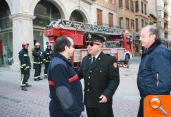 Los bomberos de Castellón participan en un simulacro en el centro de la ciudad