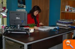 Se renueva el mobiliario de las oficinas en el Casal Jove - (foto 2)