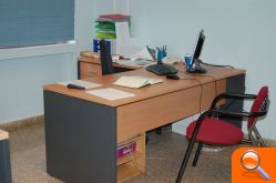 Se renueva el mobiliario de las oficinas en el Casal Jove - (foto 3)