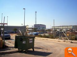 Jaume Cortina: "La antena de telefonía ilegal sigue junto a una gasolinera pese al anuncio de la alcaldesa de retirarla en breve"    - (foto 4)