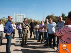 Los vecinos del distrito Oeste ya disfrutan de un campo de hockey techado - (foto 2)