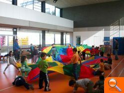 Finaliza el “Nadal Esportiu i Creatiu” con juegos y castillos hinchables - (foto 2)