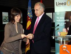 El Consell busca en el metro y tranvía voluntarios para su acción solidaria - (foto 2)