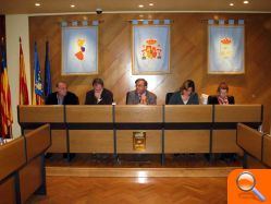 El pleno aprueba reactivar el PAI situado junto a la Avenida 16 de Juliol y solicitar un plan estratégico urgente para reactivar el sector cerámico - (foto 5) El pleno aprueba reactivar el PAI situado junto a la Avenida 16 de Juliol y solicitar un plan estratégico urgente para reactivar el sector cerámico - (foto 5)