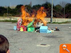 Las reinas visitan la Residencia de la Tercera Edad - (foto 2)