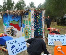 Enfermos de sida acogidos por Cáritas realizan la cremà de sus fallas - (foto 2) Enfermos de sida acogidos por Cáritas realizan la cremà de sus fallas - (foto 2)