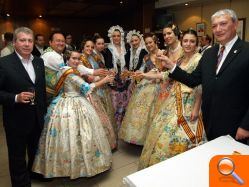 La comitiva de la JLF visita a las sociedades - (foto 3)